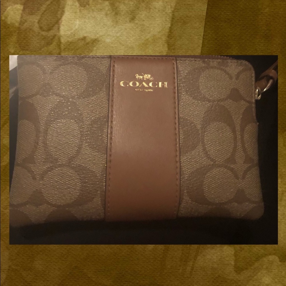 Coach wristlet/clutch